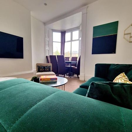 The Stray Adjacent, Interior-Designed 2-Bed Apartment- Luxury Harrogate Extérieur photo